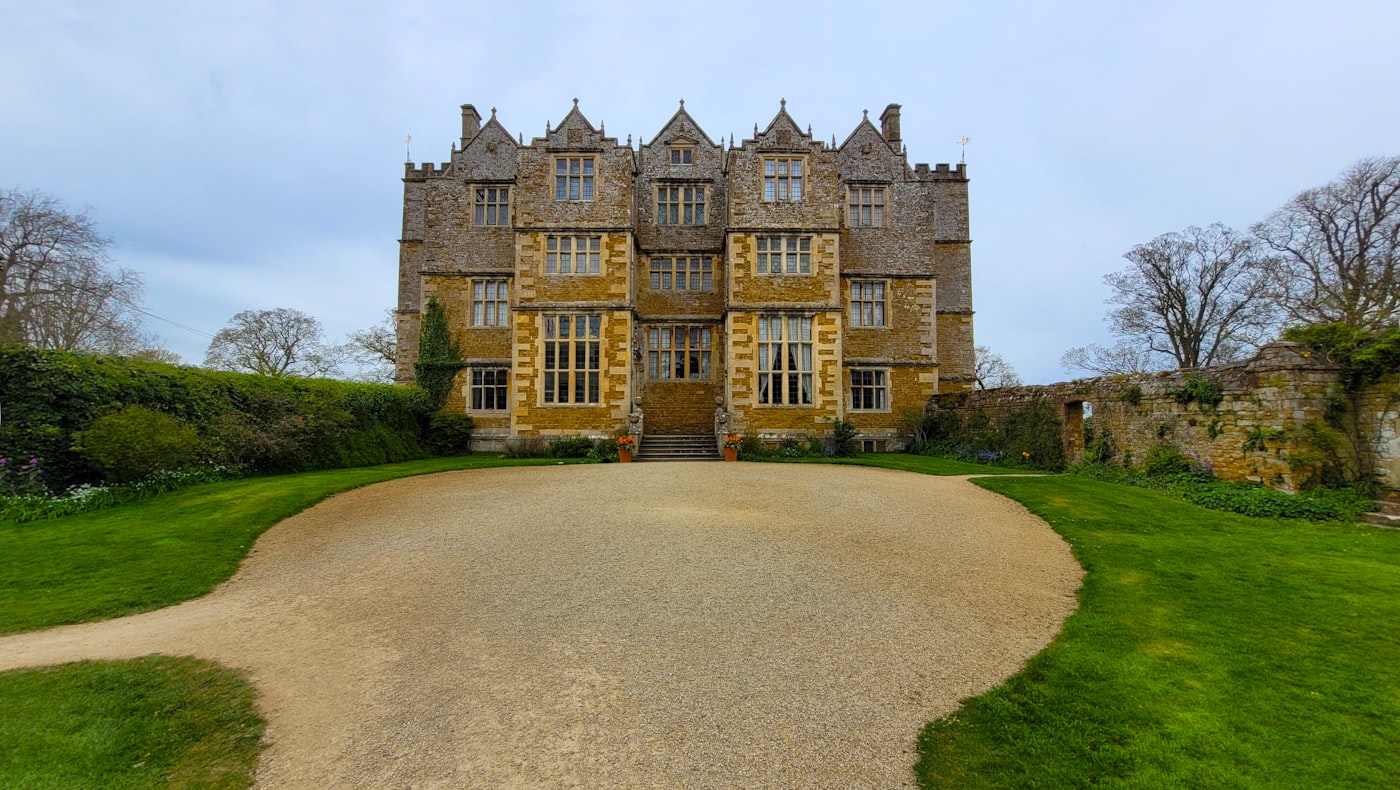 English manor house